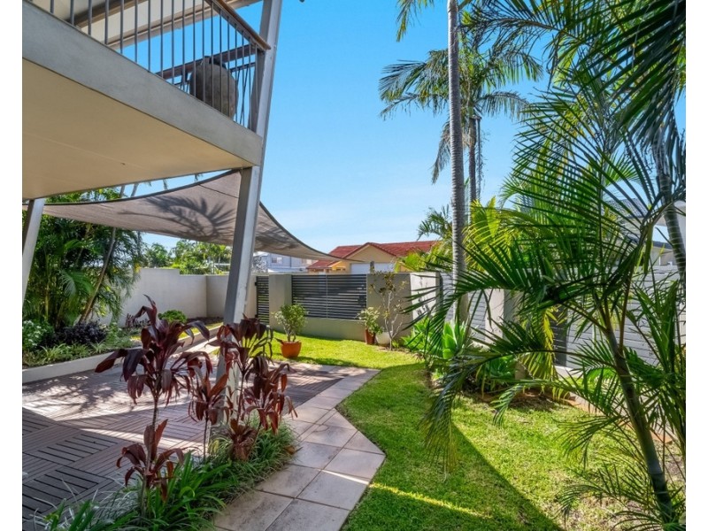 1 and 2/2 Henderson Place, Lennox Head NSW 2478