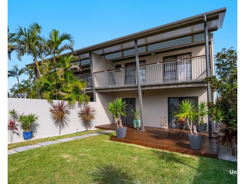 1 and 2/2 Henderson Place, Lennox Head NSW 2478