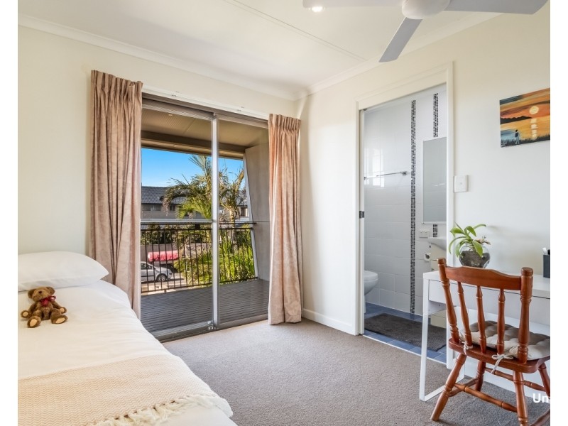 1 and 2/2 Henderson Place, Lennox Head NSW 2478