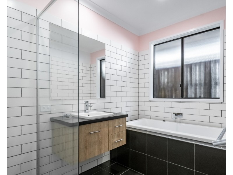 32 Lakeside Way, Lennox Head NSW 2478