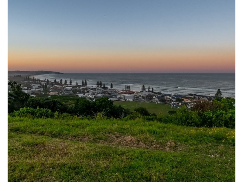 8 Byron Bay Road, Lennox Head NSW 2478