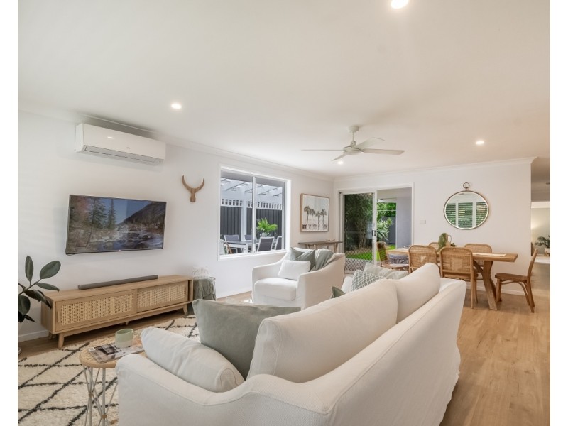 2/6 PATRICIA PARADE, Lennox Head NSW 2478