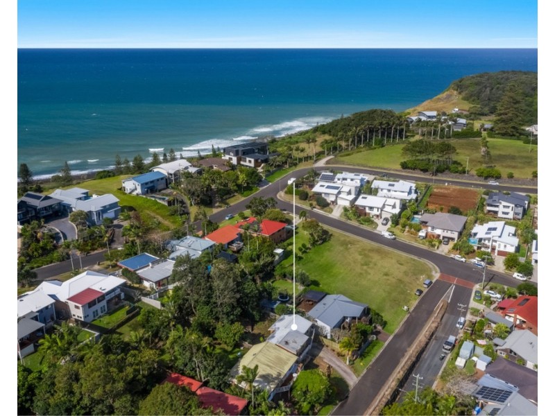 74 Survey Street, Lennox Head NSW 2478