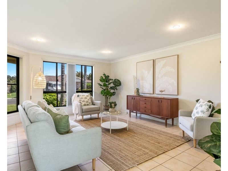 1/2 Carnarvon Court, Lennox Head NSW 2478