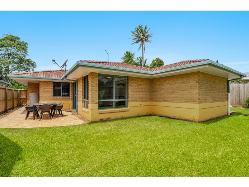 2 Cooloola Avenue, Lennox Head NSW 2478