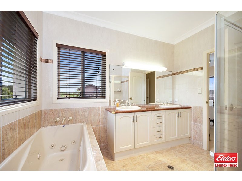 2/17 Alison Avenue, Lennox Head NSW 2478