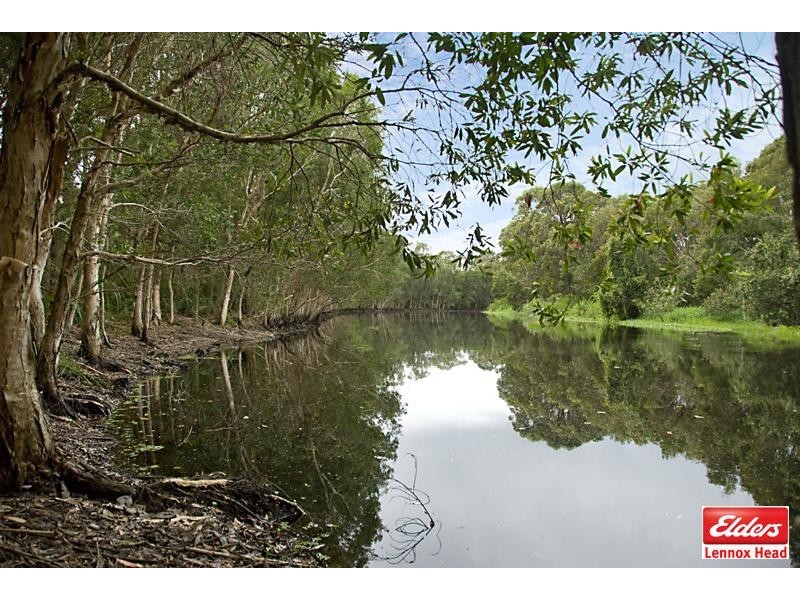 97a Broken Head Road, Suffolk Park NSW 2481