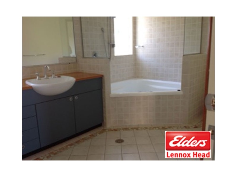 8/12 Pinnacle Row, Lennox Head NSW 2478