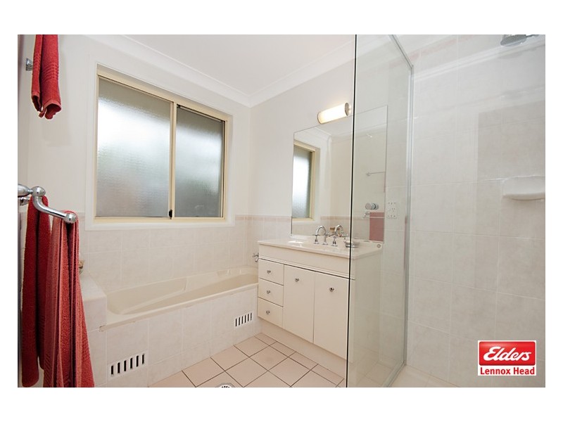 2/14 Patricia Parade, Lennox Head NSW 2478