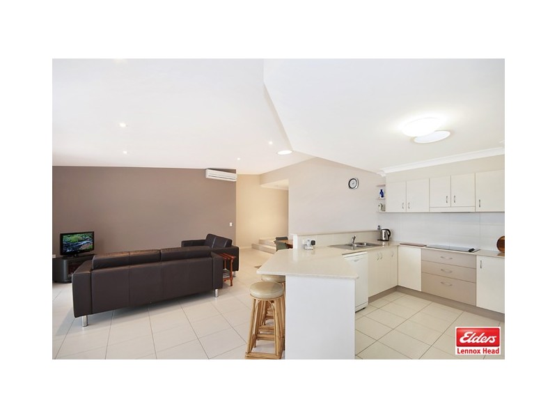 8 Rosewood Place, Lennox Head NSW 2478