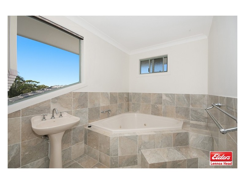 1/23 Sunrise Crescent, Lennox Head NSW 2478