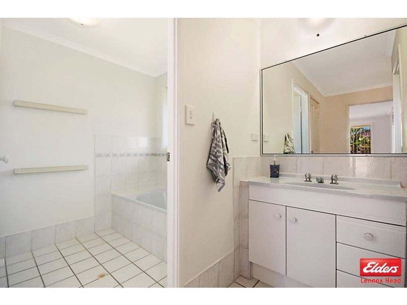 2/13 Patricia Parade, Lennox Head NSW 2478