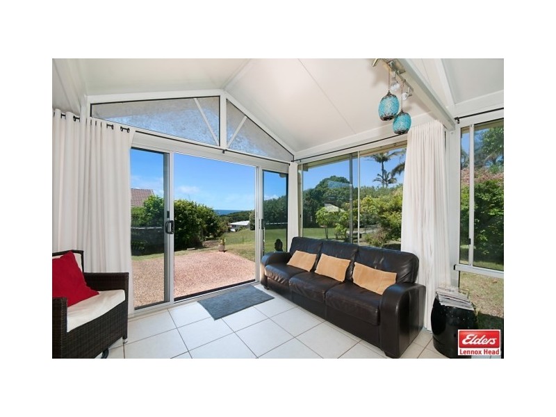 64 Sandstone Crescent, Lennox Head NSW 2478