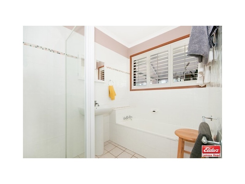 64 Sandstone Crescent, Lennox Head NSW 2478