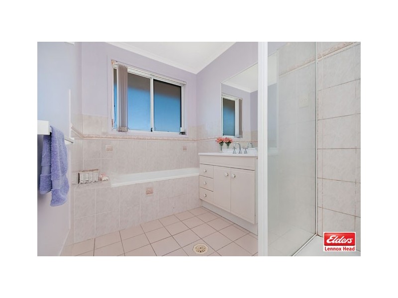 2/8 Patricia Parade, Lennox Head NSW 2478