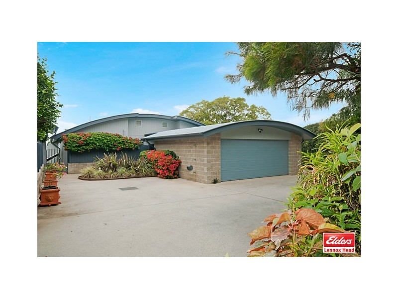 13 Loedna Place, Lennox Head NSW 2478