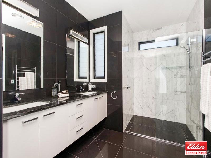 200 North Creek Road, Lennox Head NSW 2478