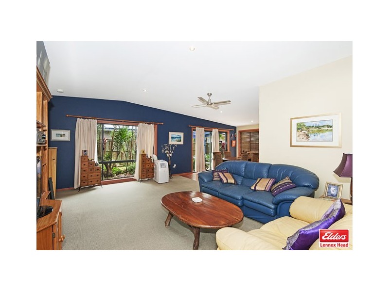 2 Gradwell Drive, Lennox Head NSW 2478