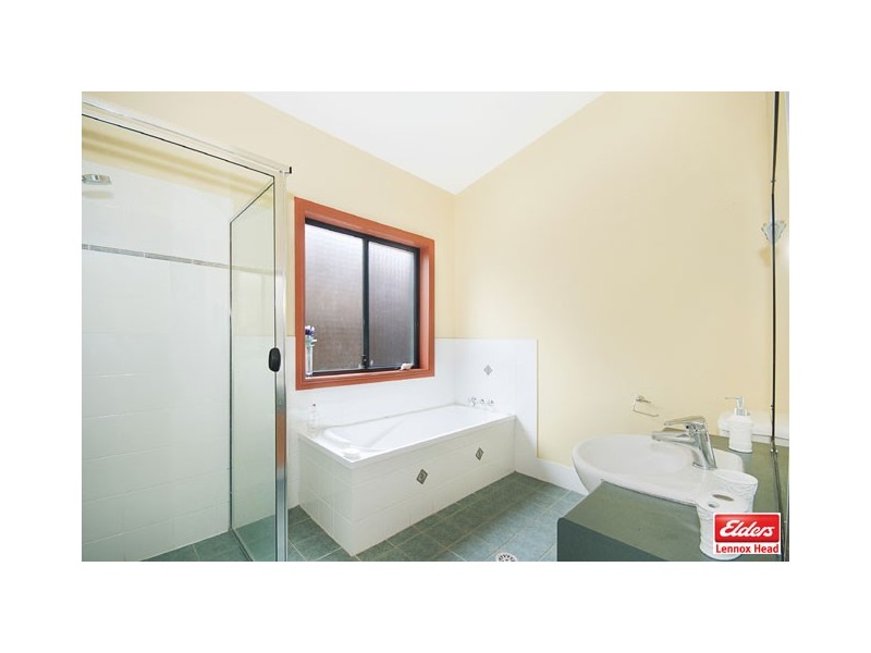 2 Gradwell Drive, Lennox Head NSW 2478