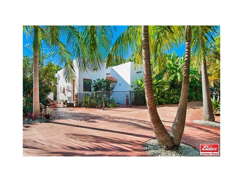 230 North Creek Road, Lennox Head NSW 2478