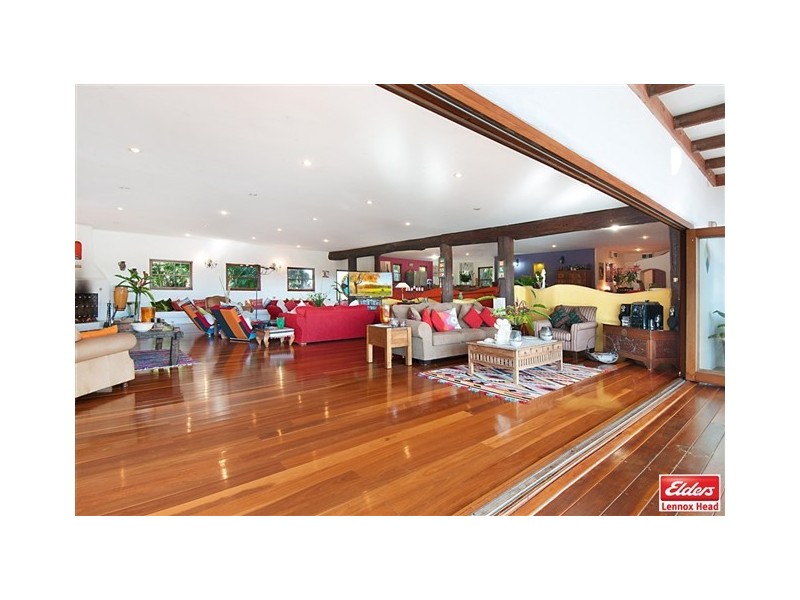 230 North Creek Road, Lennox Head NSW 2478