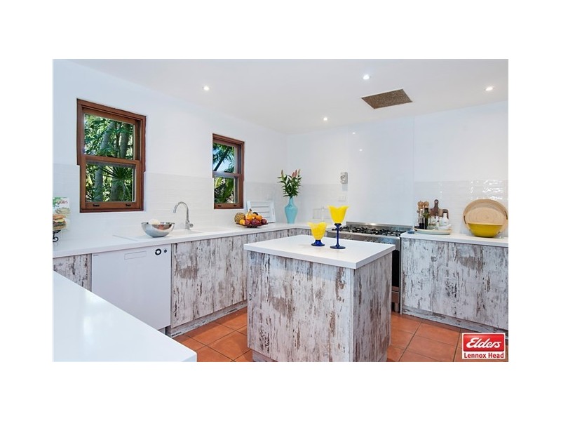 230 North Creek Road, Lennox Head NSW 2478