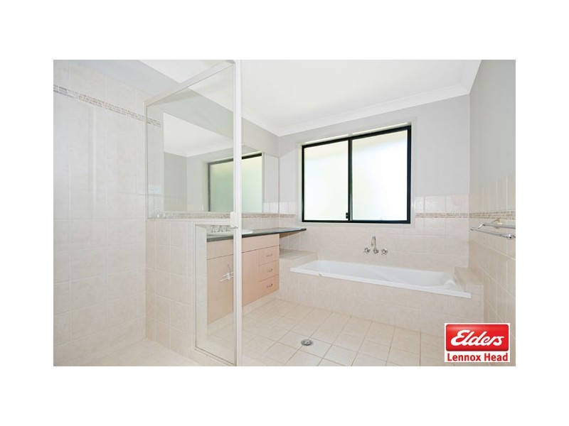 11 Beryl Place, Lennox Head NSW 2478