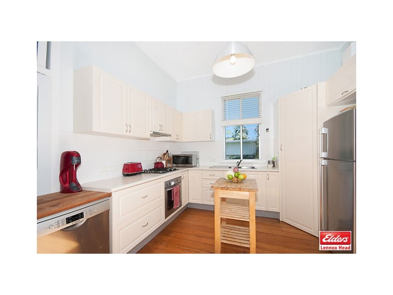 90 North Creek Road, Lennox Head NSW 2478