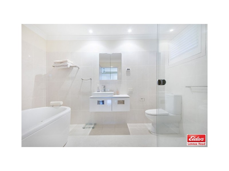 11 Palisade Way, Lennox Head NSW 2478