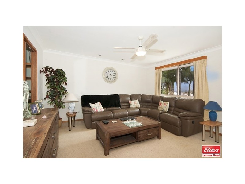 8 BLUE HORIZON DRIVE, Lennox Head NSW 2478