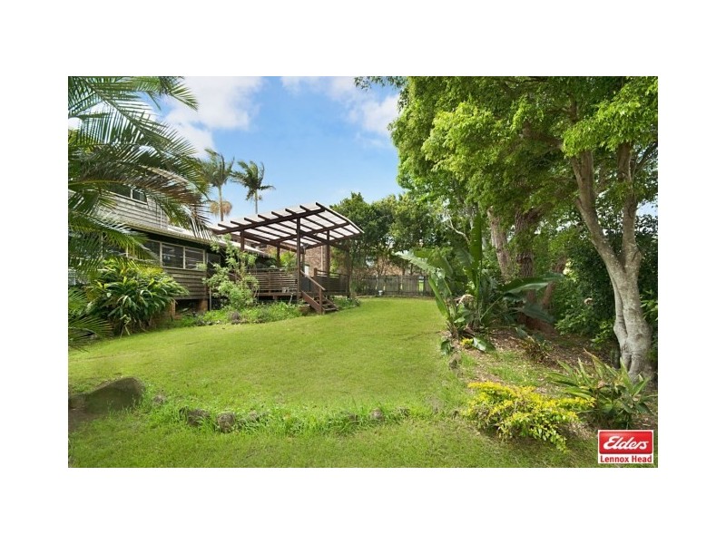 8 BLUE HORIZON DRIVE, Lennox Head NSW 2478