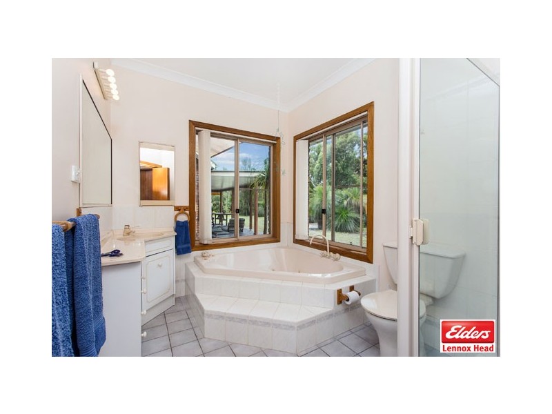 42 Tobin Close, Lennox Head NSW 2478