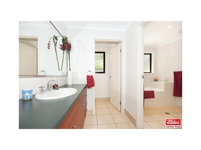 2 /19 BERYL PLACE, Lennox Head NSW 2478