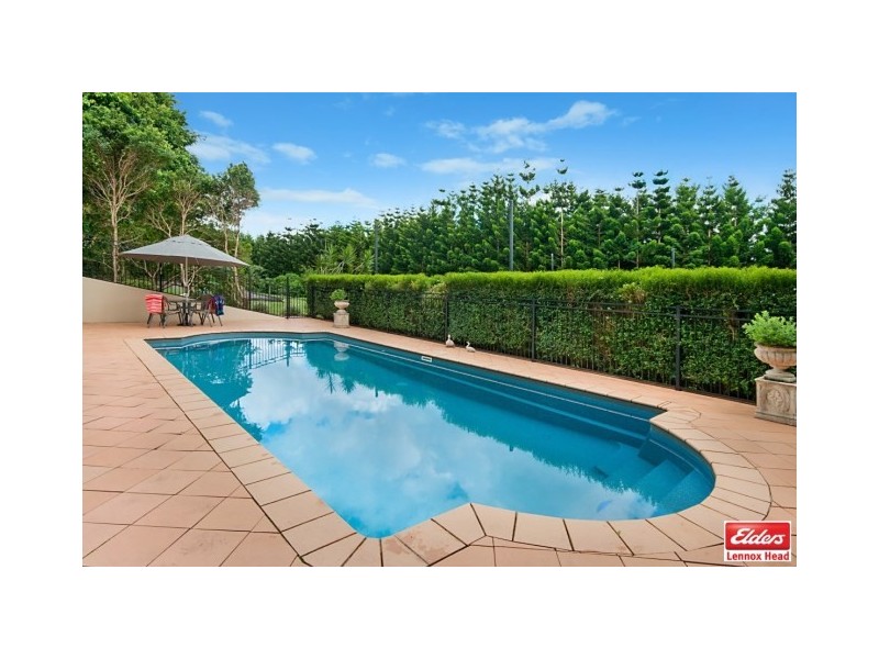 111 Phoenix Drive, Tintenbar NSW 2478