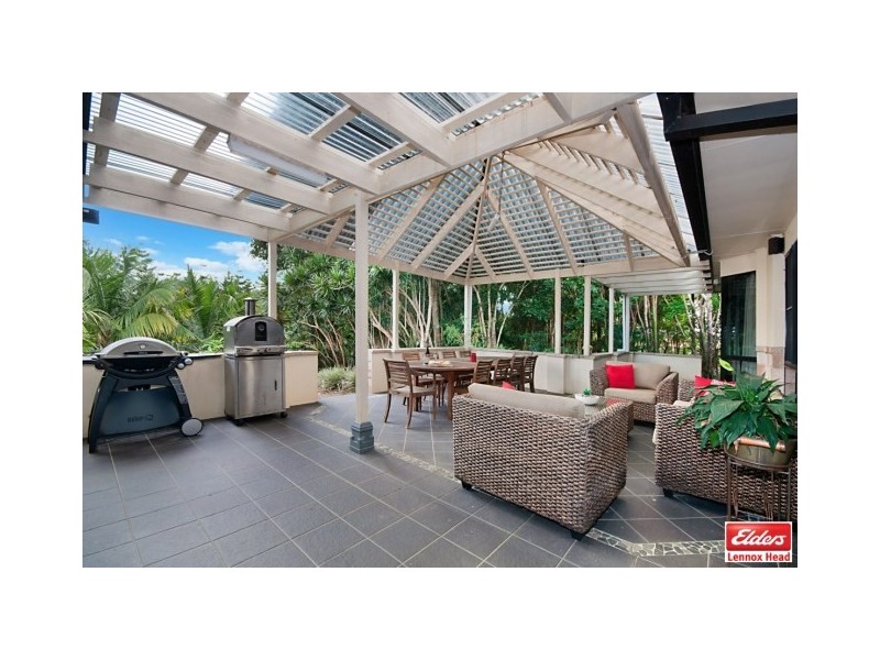 111 Phoenix Drive, Tintenbar NSW 2478