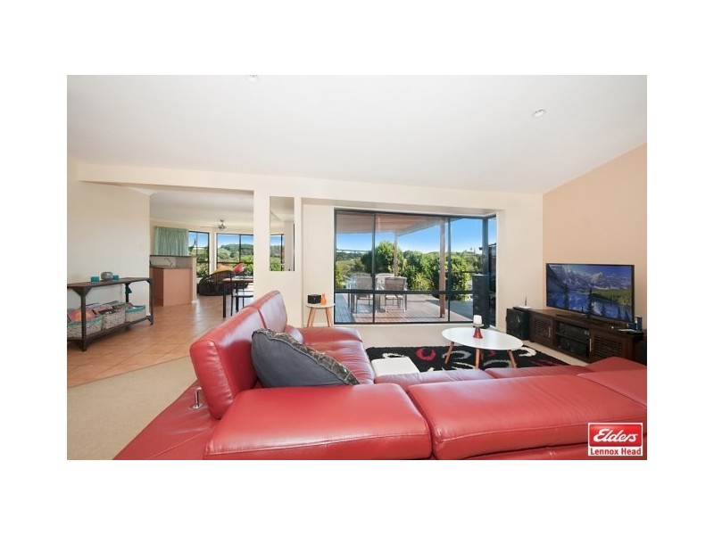 8 Fox Valley Way, Lennox Head NSW 2478