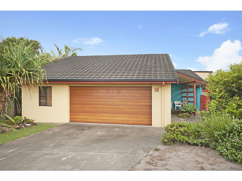 6 EMILY PLACE, Lennox Head NSW 2478