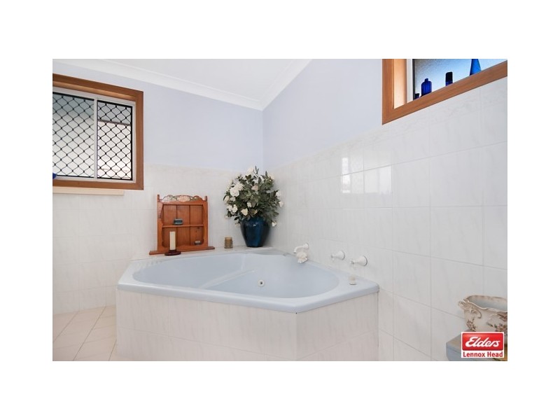 24 BARRETT DRIVE, Lennox Head NSW 2478