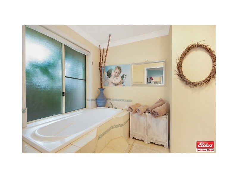 4 DAINTREE DRIVE, Lennox Head NSW 2478