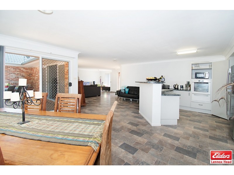 11 Bombora Place, Lennox Head NSW 2478