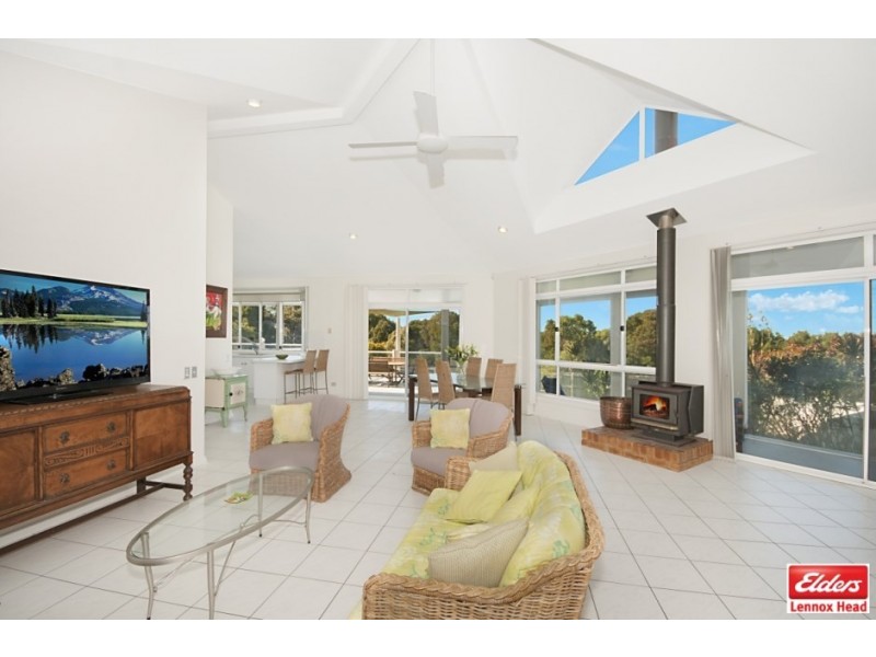 3 The Crest, Lennox Head NSW 2478
