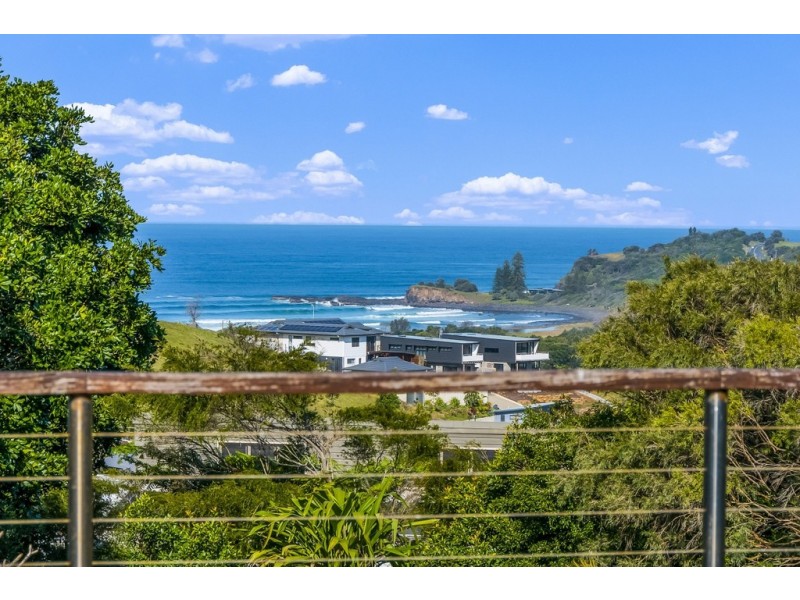 4 SURVEY STREET, Lennox Head NSW 2478