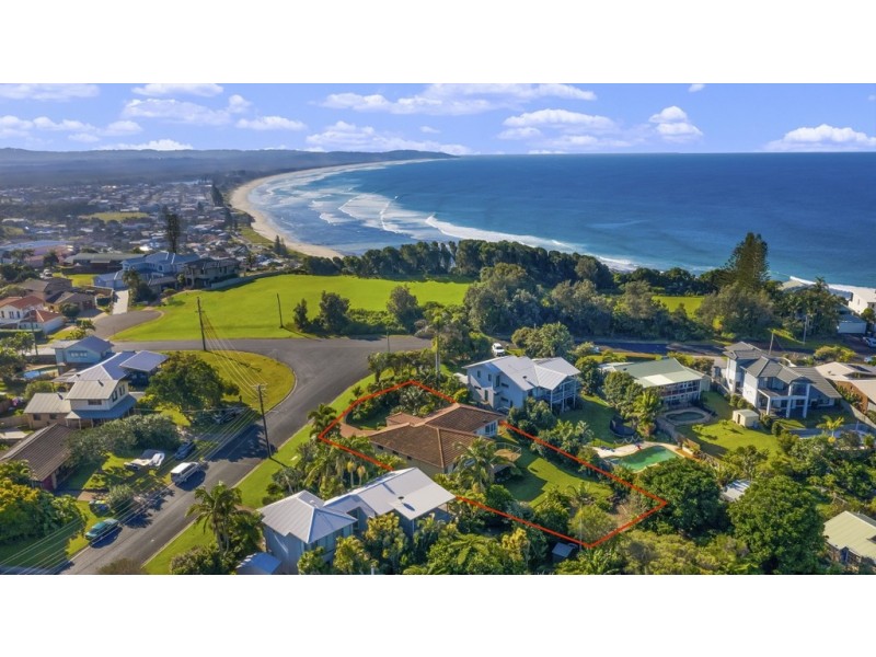 4 SURVEY STREET, Lennox Head NSW 2478