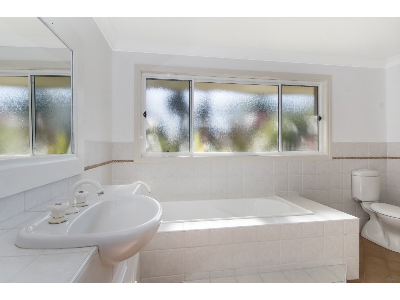 4 SURVEY STREET, Lennox Head NSW 2478