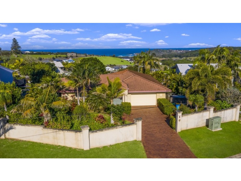 4 SURVEY STREET, Lennox Head NSW 2478