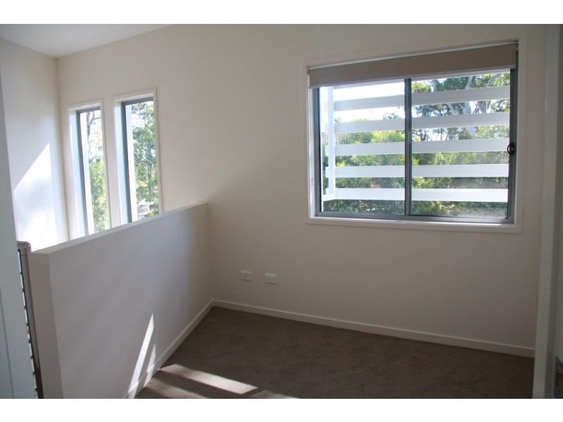 2 tashey Court, Bundall QLD 4217
