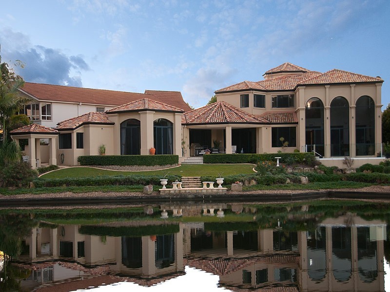 117/40 Cotlew Street East, Southport QLD 4215