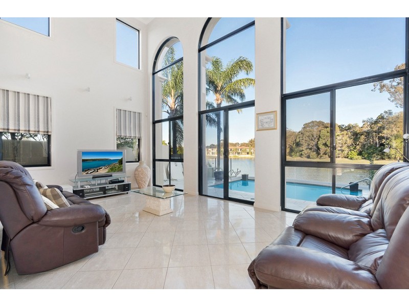 117/40 Cotlew Street East, Southport QLD 4215