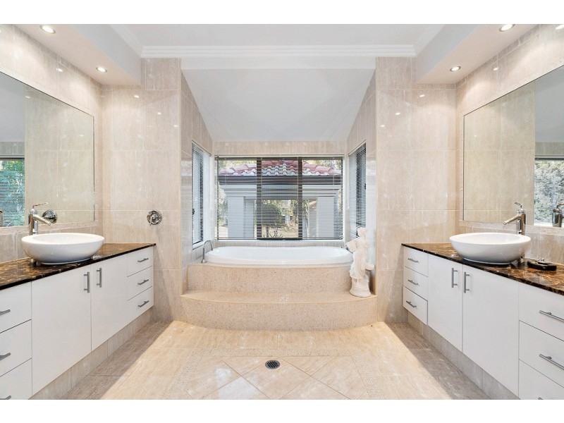 117/40 Cotlew Street East, Southport QLD 4215