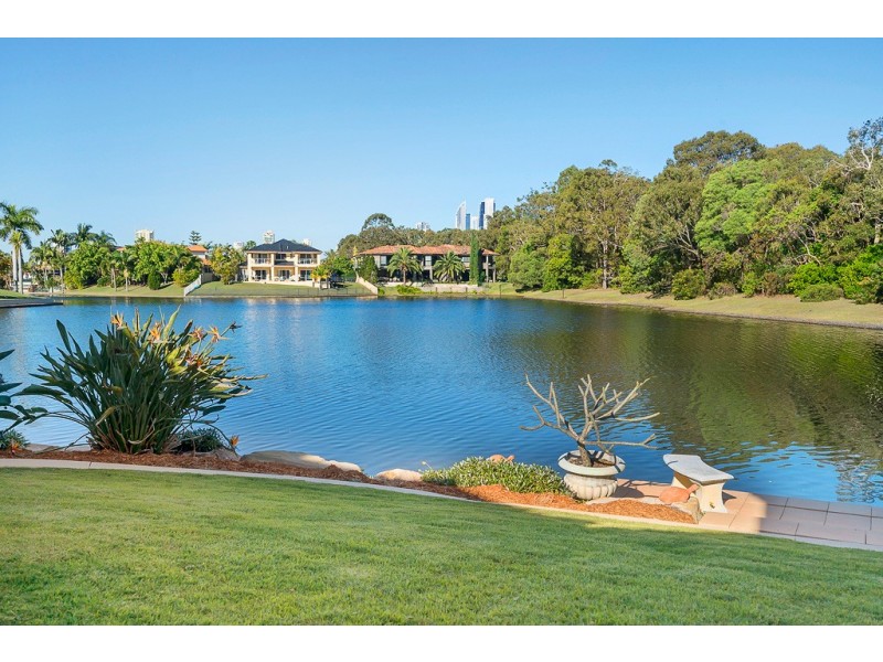 117/40 Cotlew Street East, Southport QLD 4215